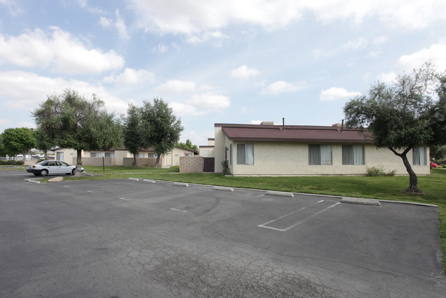 San Jacinto Garden Apartments in San Jacinto, CA - Foto de edificio - Building Photo