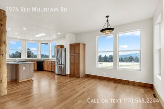 7974 Red Mountain Rd in Livermore, CO - Building Photo - Building Photo