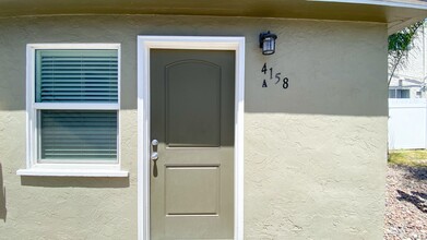 4154-4158 Estrella Avenue in San Diego, CA - Foto de edificio - Interior Photo