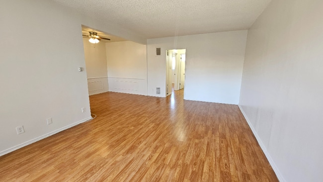 3945 Stevely Ave in Los Angeles, CA - Building Photo - Building Photo