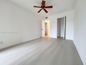 3007 Hythe A in Boca Raton, FL - Building Photo - Building Photo
