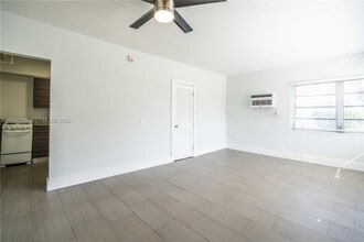 8300 Abbott Ave in Miami Beach, FL - Building Photo - Building Photo