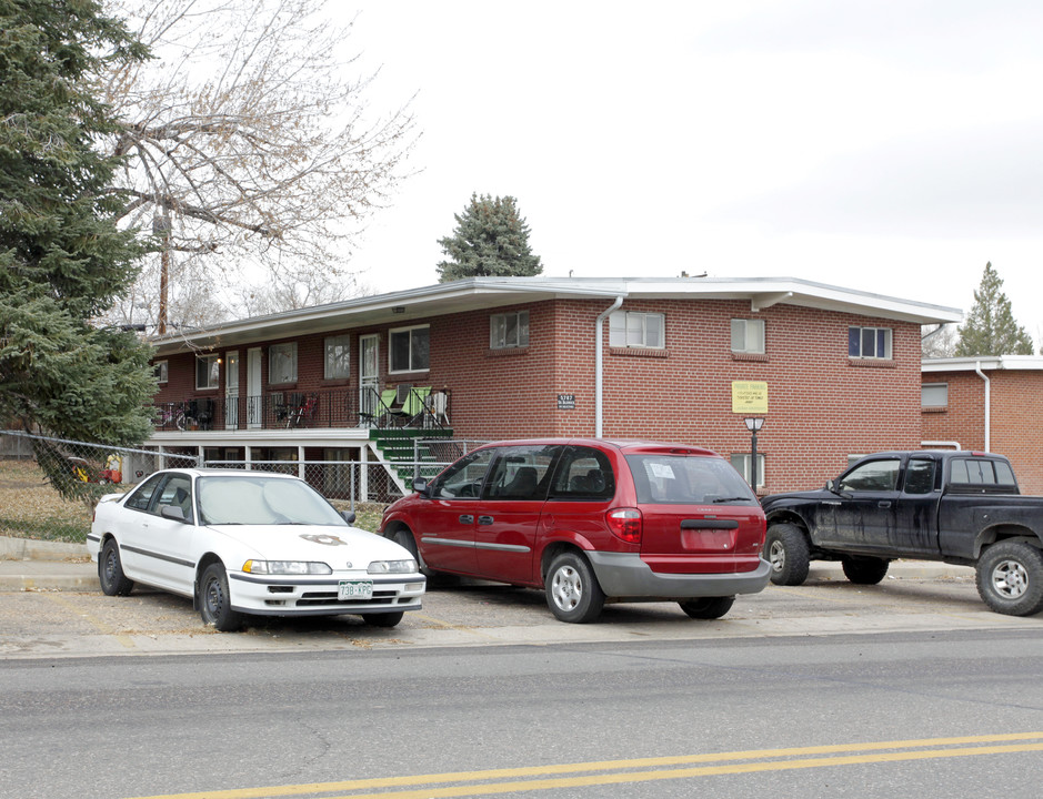 5787 S Bannock St in Littleton, CO - Foto de edificio