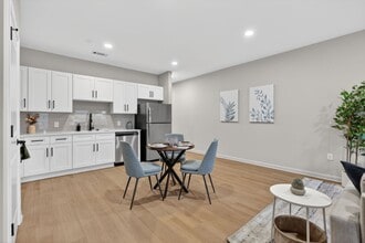 Oak Harbor Village in Bolivia, NC - Foto de edificio - Building Photo