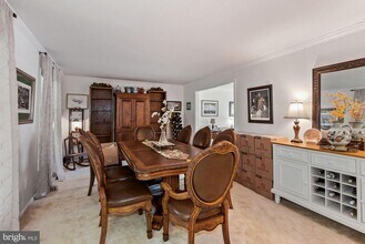 2131 Silentree Dr in Vienna, VA - Building Photo - Building Photo