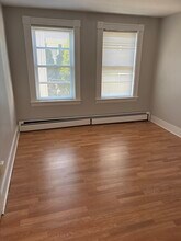 27 Elm St, Unit #1 in Methuen, MA - Building Photo - Building Photo