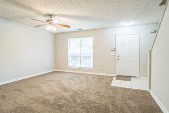 5638 Fair Creek Way in Stonecrest, GA - Building Photo - Building Photo