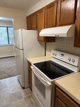 655 Talcottville Rd in Vernon, CT - Building Photo - Building Photo