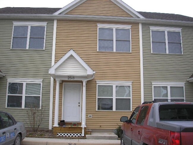 property at 25 Beverly Ct