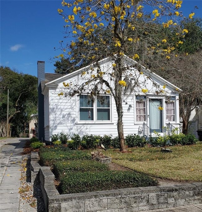 property at 421 E Kaley St