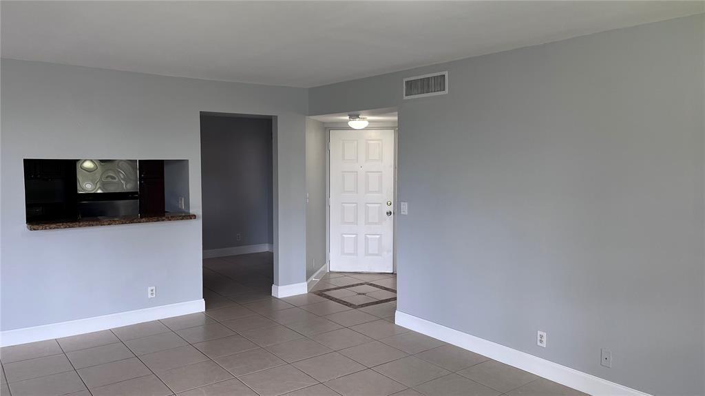 10631 NW 14th St, Unit 216 in Plantation, FL - Foto de edificio