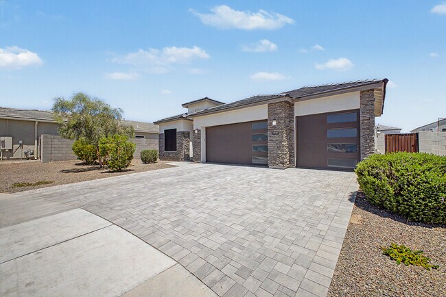 property at 21181 N 104th Ln