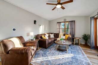 4544 Erie Ave NW, Unit SI ID1496113P in Canal Fulton, OH - Foto de edificio - Building Photo