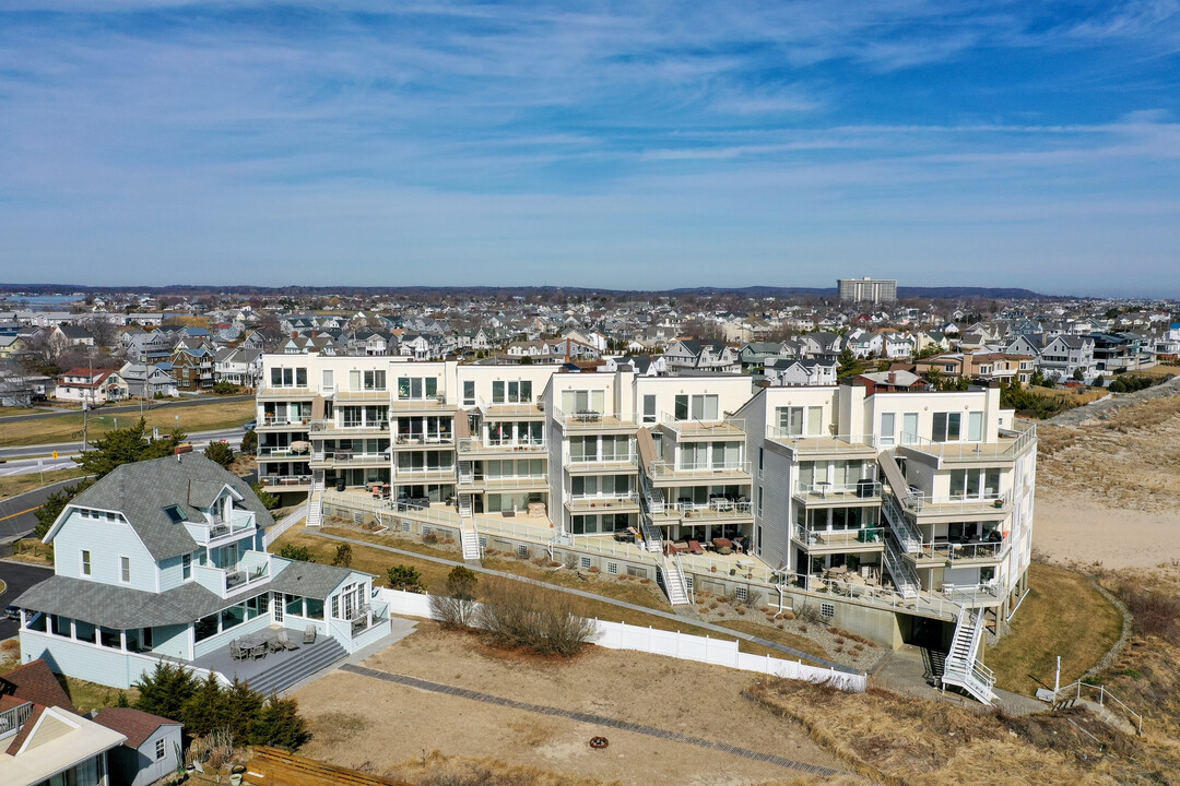 477 Ocean Ave N in Long Branch, NJ - Building Photo