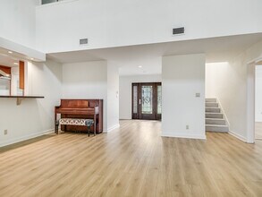 4302 Twisted Tree Dr in Austin, TX - Building Photo - Building Photo