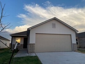 11856 KAMERON Wy in Yukon, OK - Building Photo