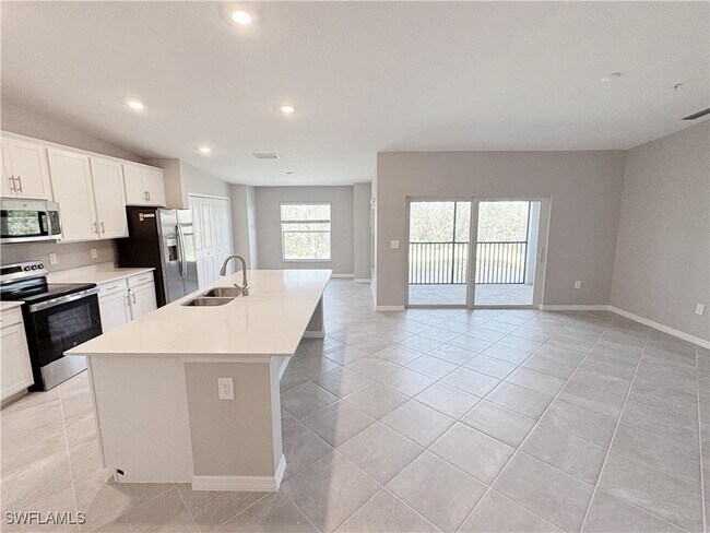 property at 14231 Heritage Landing Blvd