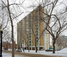 9910 in Edmonton, AB - Building Photo - Building Photo