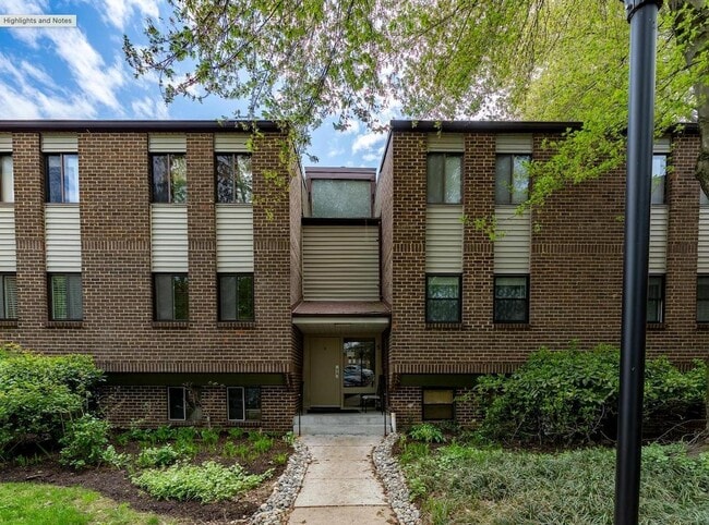 property at 5 Suntop Ct