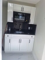 26XX Riviera Dr in Miramar, FL - Building Photo