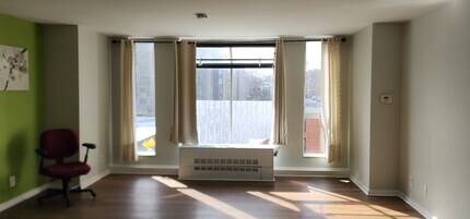 44 Washington St, Unit 506 in Brookline, MA - Building Photo - Building Photo