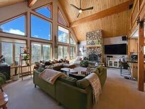 1043 Range Rd in Breckenridge, CO - Building Photo - Building Photo