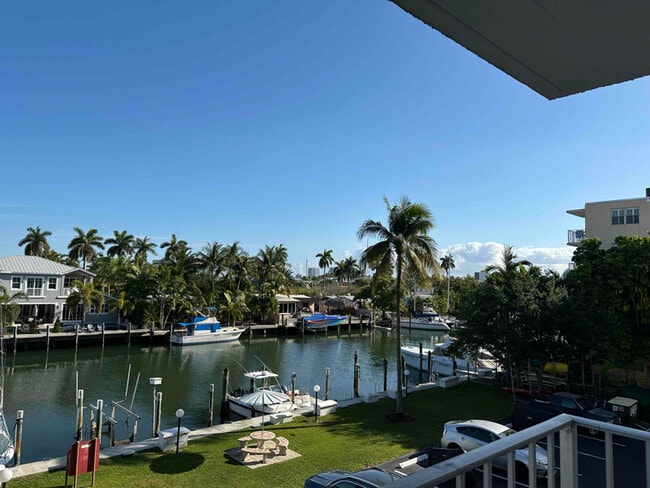 1731 SE 15th St in Fort Lauderdale, FL - Building Photo - Building Photo