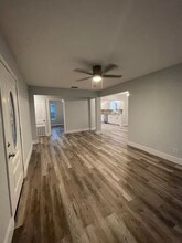 4027 W Vanderbilt Dr in Corpus Christi, TX - Building Photo - Building Photo