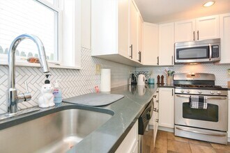 84 Roseclair St in Boston, MA - Building Photo - Building Photo