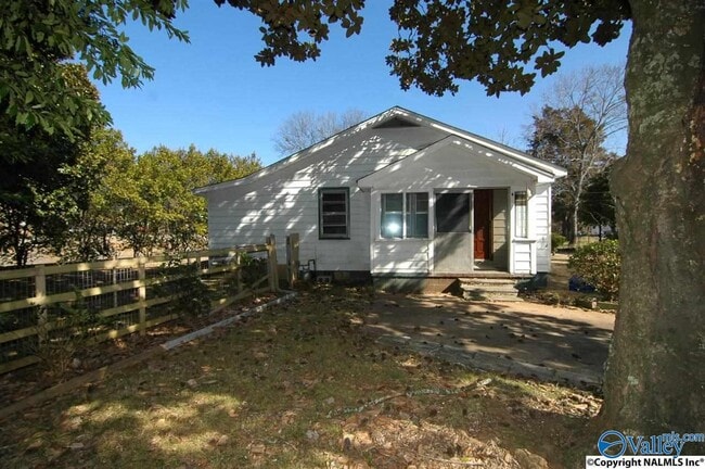 property at 4110 Broyles Ave SW