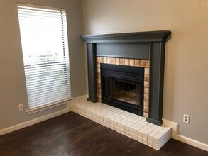 1016 Paintbrush St in Mesquite, TX - Building Photo - Building Photo