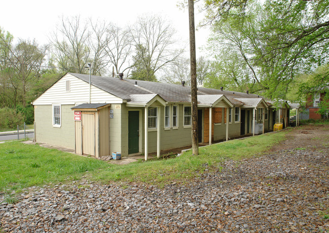 935 Hobson St in Atlanta, GA - Foto de edificio - Building Photo