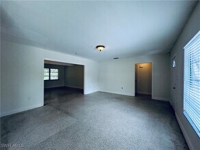 242 Delray Ave in Ft. Myers, FL - Building Photo - Building Photo