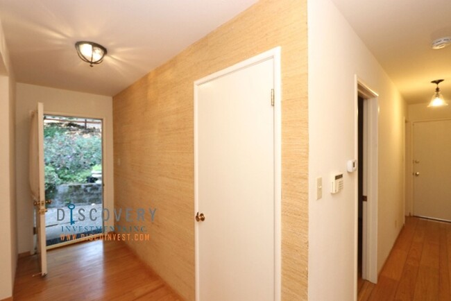 6700 Heartwood Dr in Oakland, CA - Building Photo - Building Photo