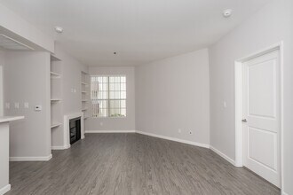 The Summit in Los Angeles, CA - Building Photo - Interior Photo