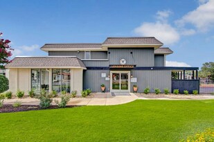 8225 Calmont Ave in Fort Worth, TX - Building Photo