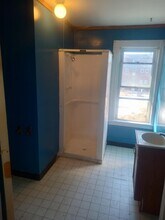 1968 Cudaback Ave, Unit 1 in Niagara Falls, NY - Foto de edificio - Building Photo