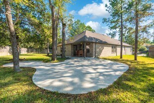 130 Pioneer Canyon Pl in Tomball, TX - Building Photo