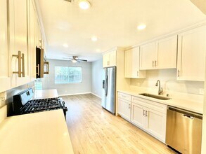 522 Roja Dr in Oceanside, CA - Building Photo - Building Photo