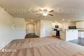 207 Common Reed Dr in Gilbert, SC - Building Photo - Building Photo