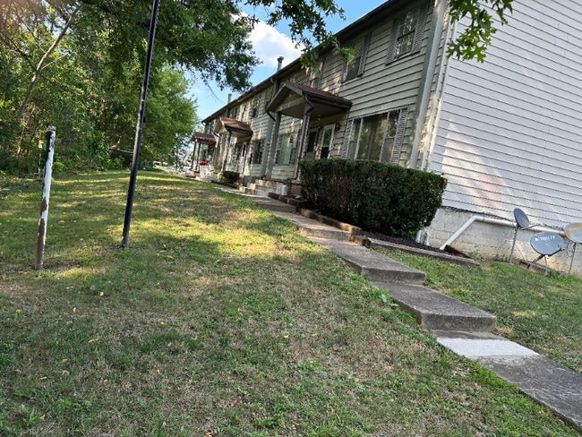 4390 Darrow Rd in Stow, OH - Building Photo - Building Photo