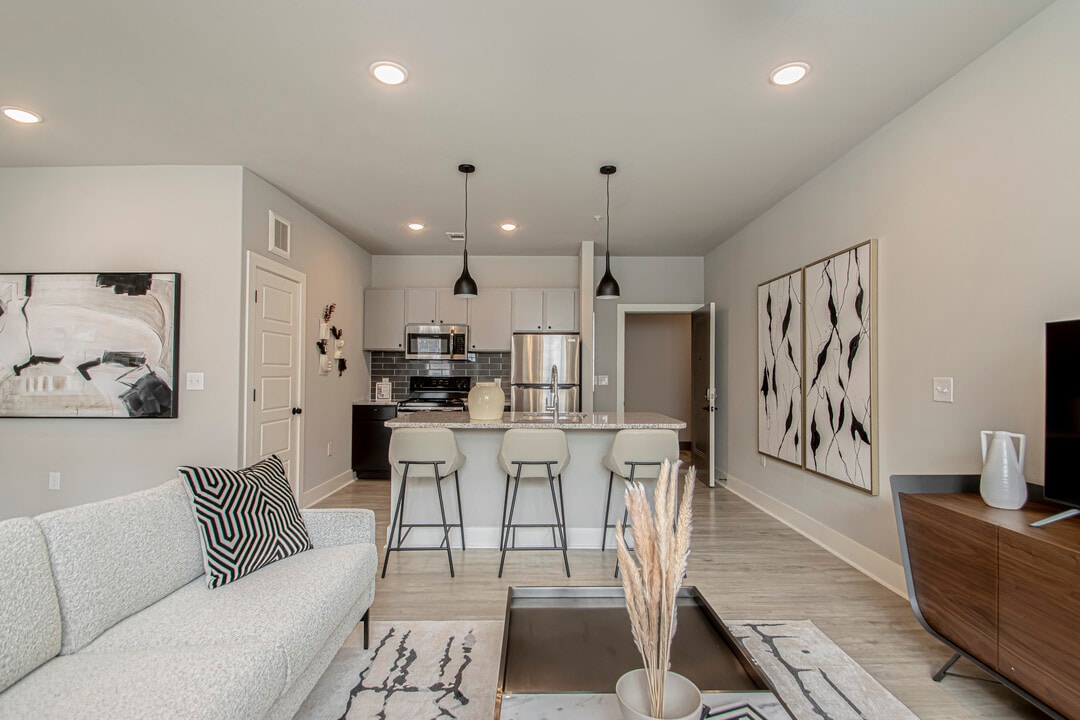 Gateway Woods in Little Rock, AR - Building Photo