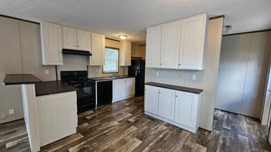 2201 S Anna St in Wichita, KS - Building Photo - Building Photo