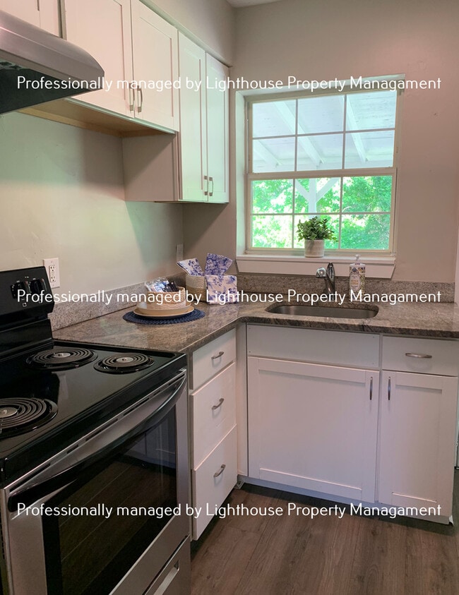 5139 Camille Ave in Jacksonville, FL - Building Photo - Building Photo