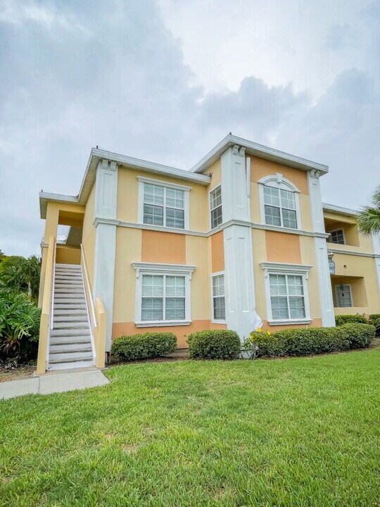 1125 Villagio Cir in Sarasota, FL - Building Photo