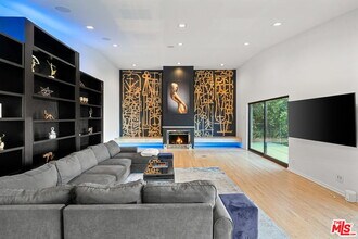 8514 Hillside Ave in Los Angeles, CA - Building Photo - Building Photo