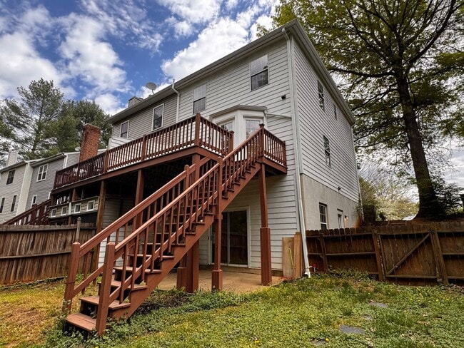 4644 Briarwood Dr in Charlottesville, VA - Building Photo - Building Photo