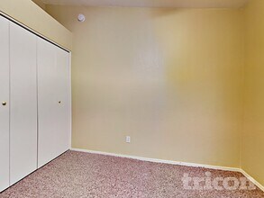 515 E Rockwood Dr in Phoenix, AZ - Foto de edificio - Building Photo