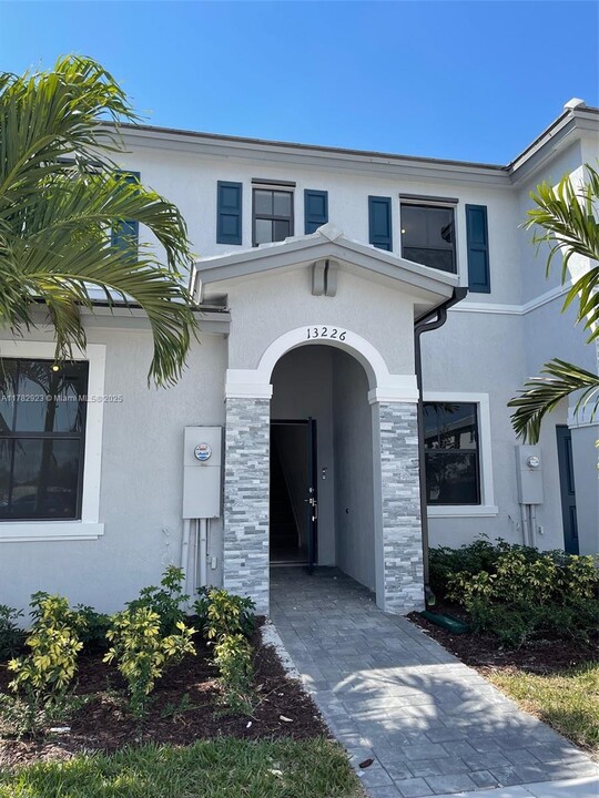 13226 SW 287th Ter in Homestead, FL - Building Photo