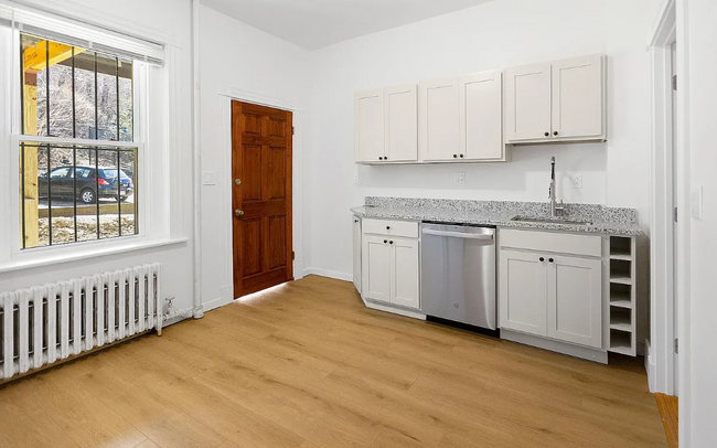 868 Huntington Ave, Unit 1 in Boston, MA - Building Photo - Building Photo